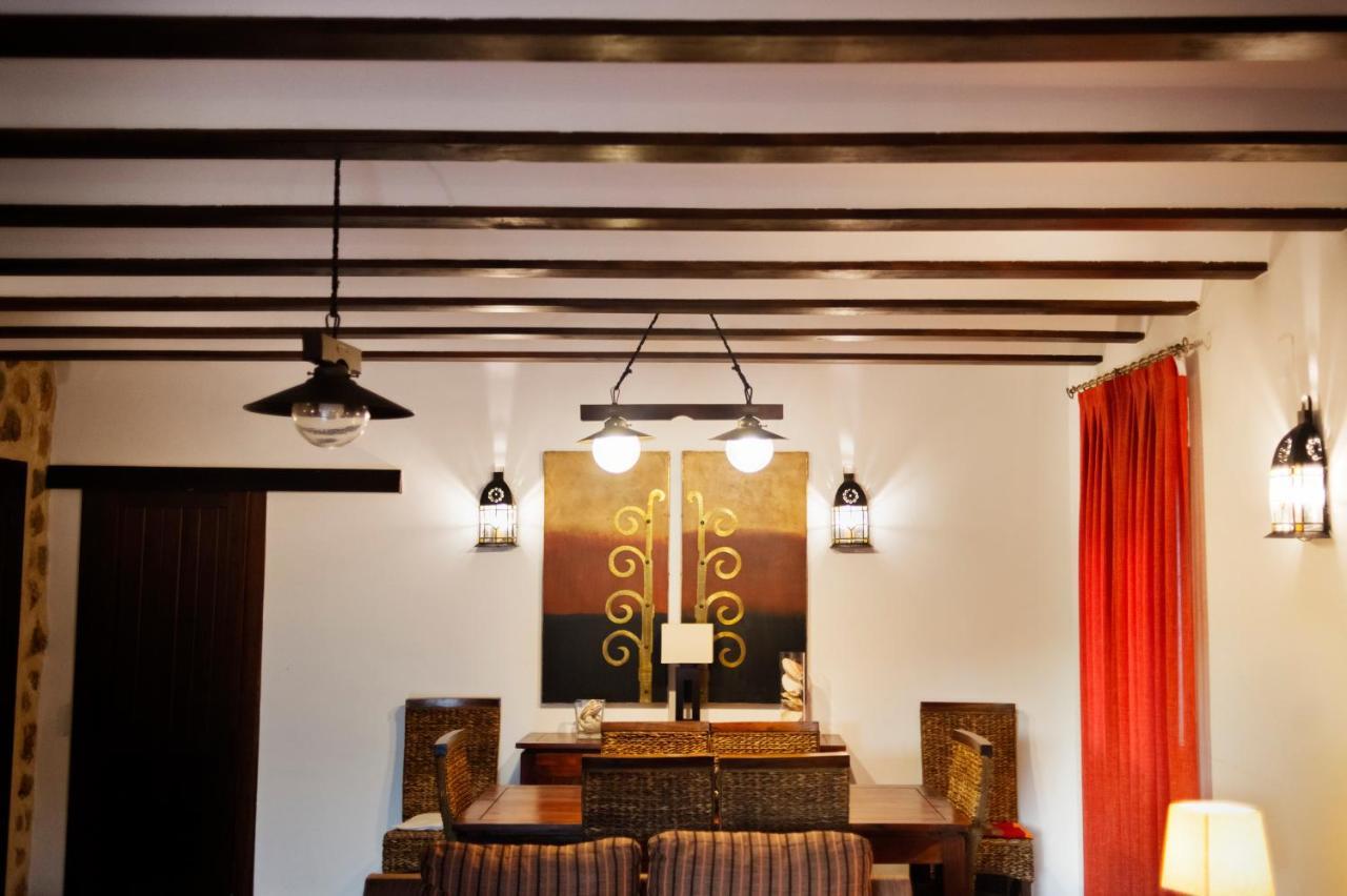Casa Rural La Loma Nohales エクステリア 写真